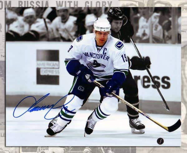 Markus Naslund Vancouver Canucks Game Auction Autographed 8x10