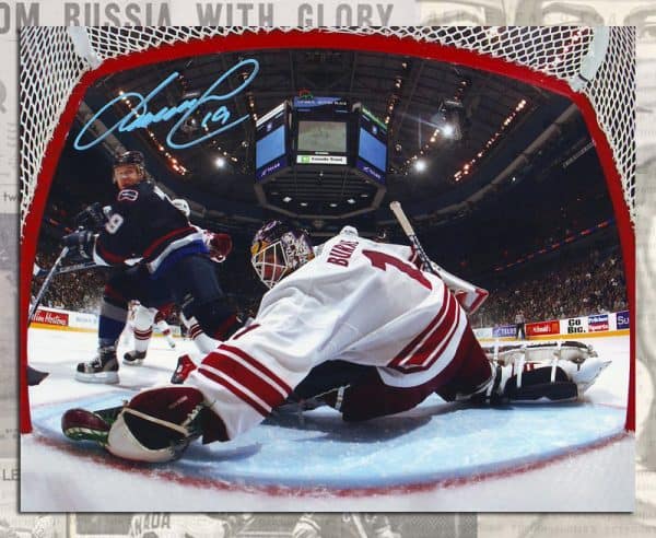 Markus Naslund Vancouver Canucks Game Auction Autographed 8x10