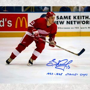Vyacheslav Kozlov Detroit Red Wings Autographed 8x10