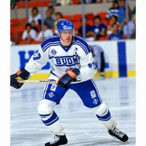 Jari Kurri Pre-Order Team Finland Autographed 8x10 (1)