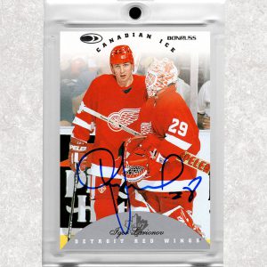 Igor Larionov  Detroit Red Wings 1996-97 Donruss Canadian Ice #117 Autographed Card