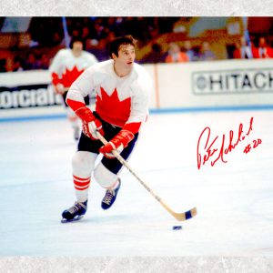 Peter Mahovlich Team Canada 1972 Summit Series Autographed 8x10