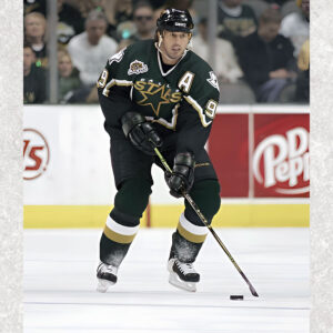 Mike Modano Pre-Order Dallas Stars Autographed 8x10 (4)